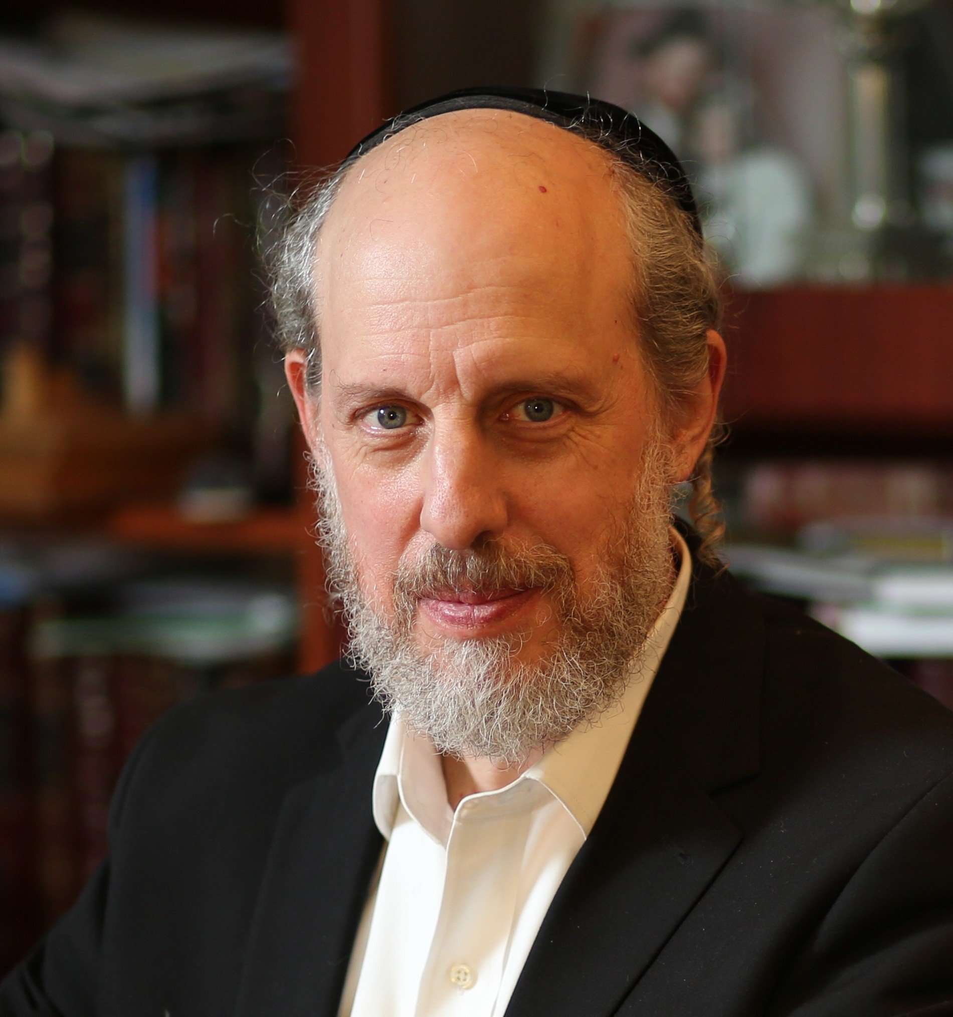 Dr. Eliezer Shore